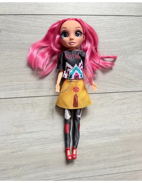 Bábika Mira fashion